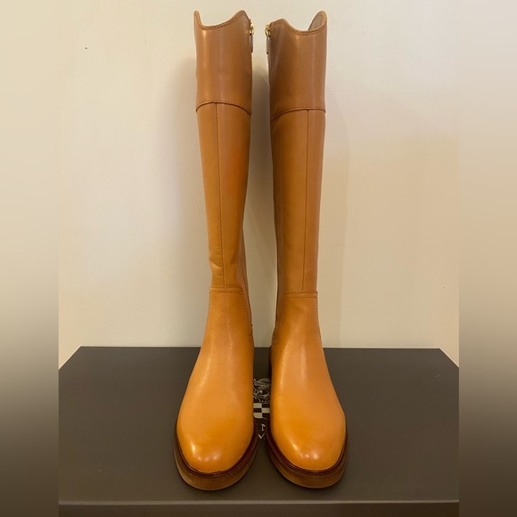 Vince Camuto Alfella Boot - Picture 5 of 11